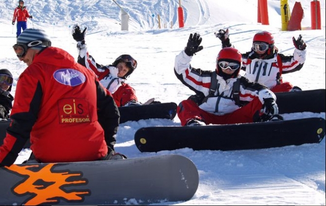  First steps in snowboarding 